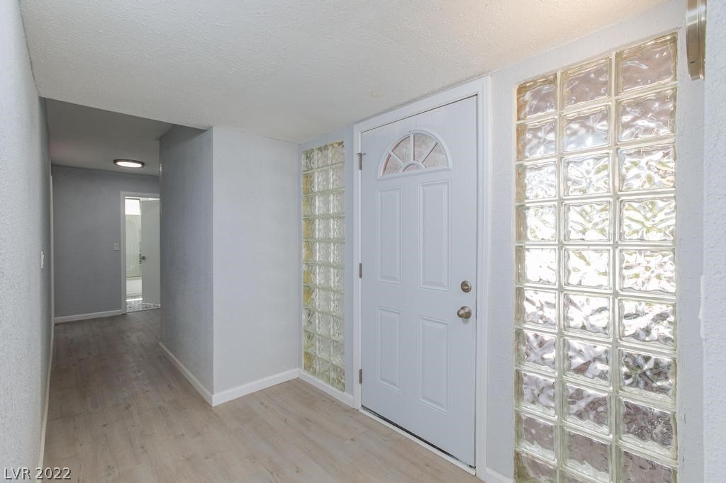 5052 Long View Drive