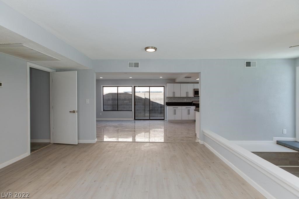 5052 Long View Drive