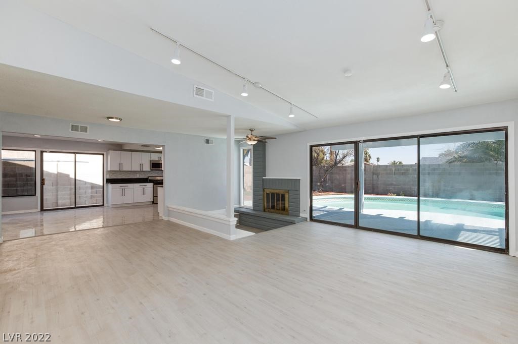 5052 Long View Drive