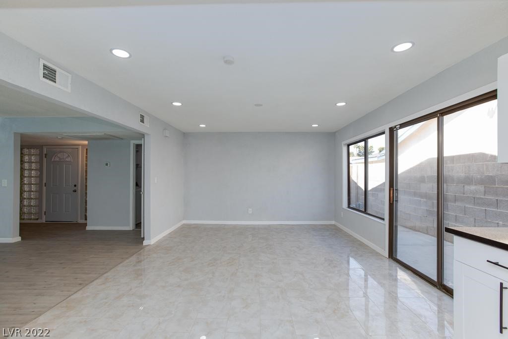 5052 Long View Drive