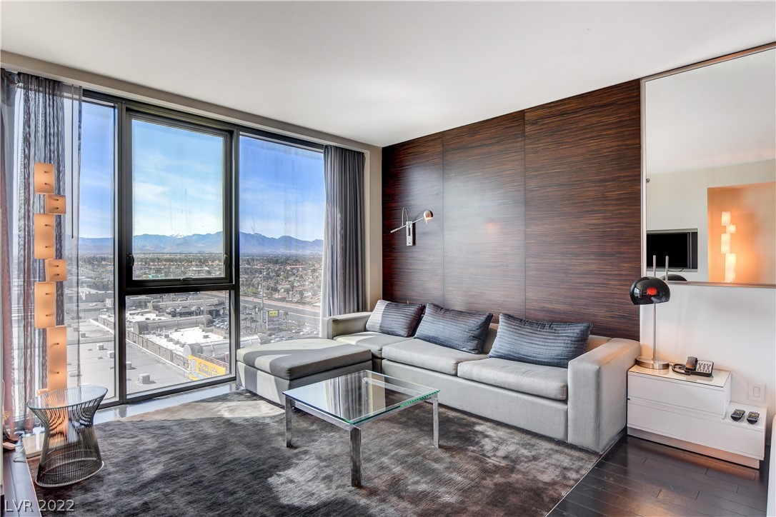 4381 W Flamingo Road Unit: 1005