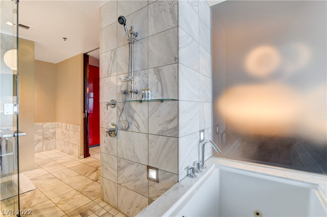 4381 W Flamingo Road Unit: 1005