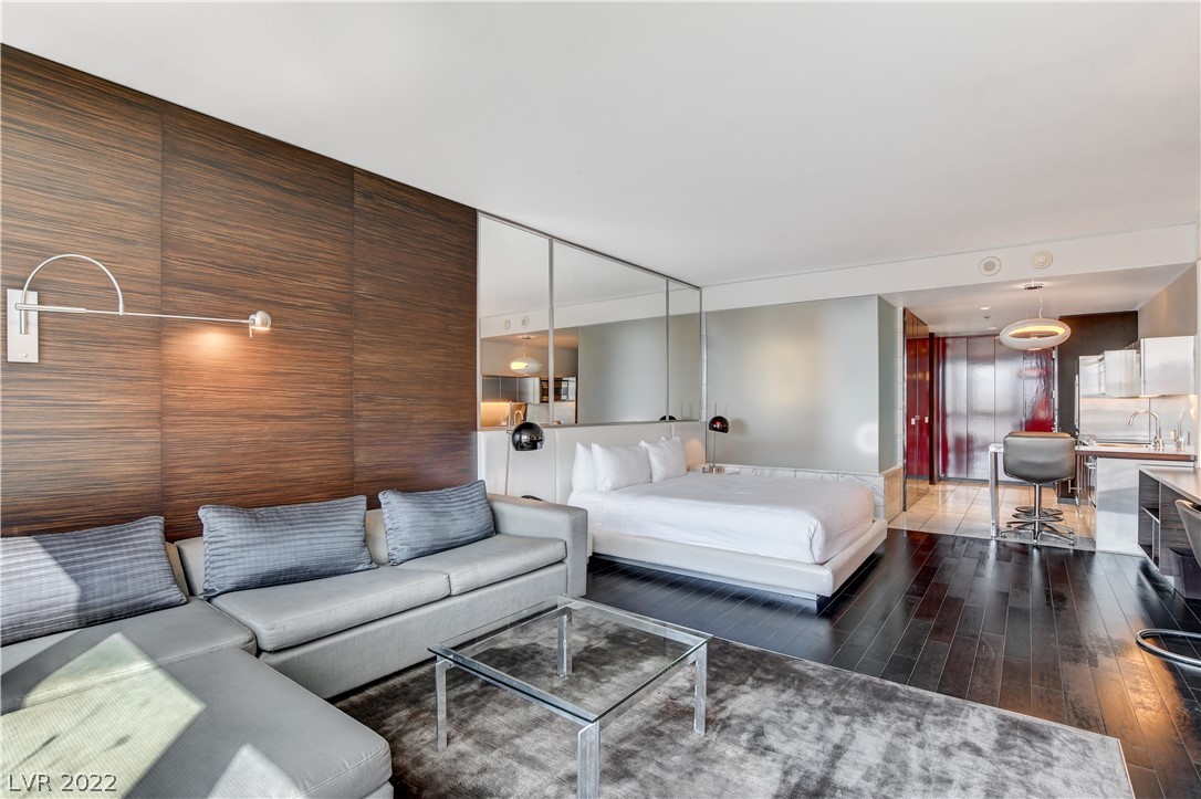 4381 W Flamingo Road Unit: 1005