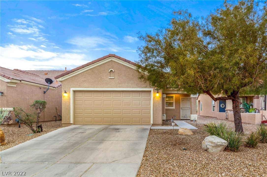 3017 Kingbird Drive
