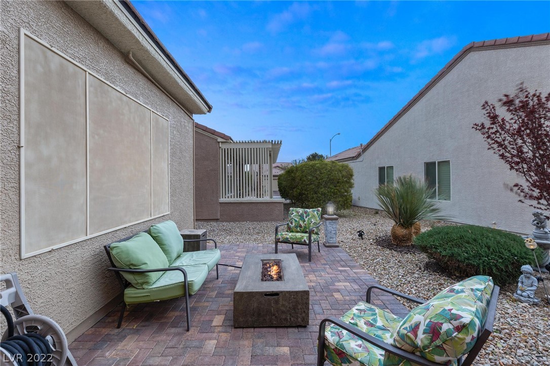 3017 Kingbird Drive