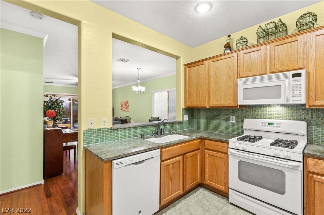 3017 Kingbird Drive