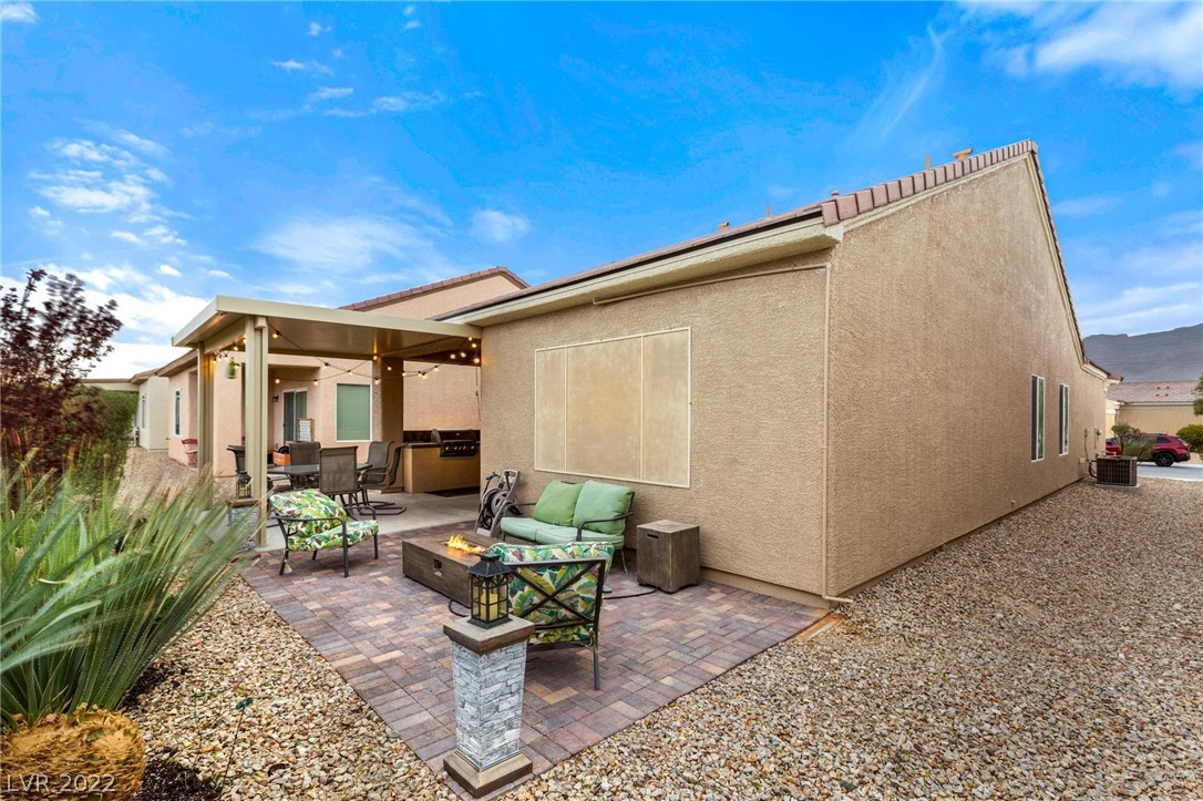 3017 Kingbird Drive