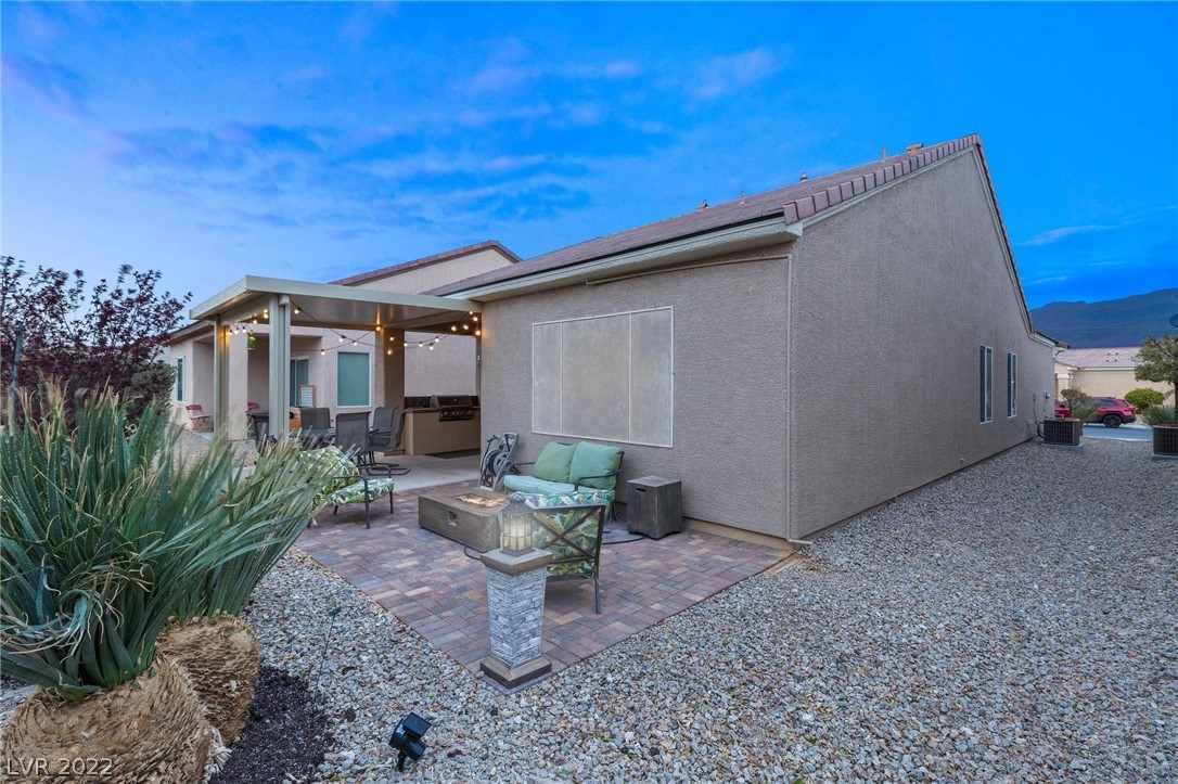 3017 Kingbird Drive
