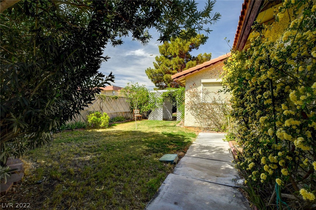 1801 Yellow Rose Street