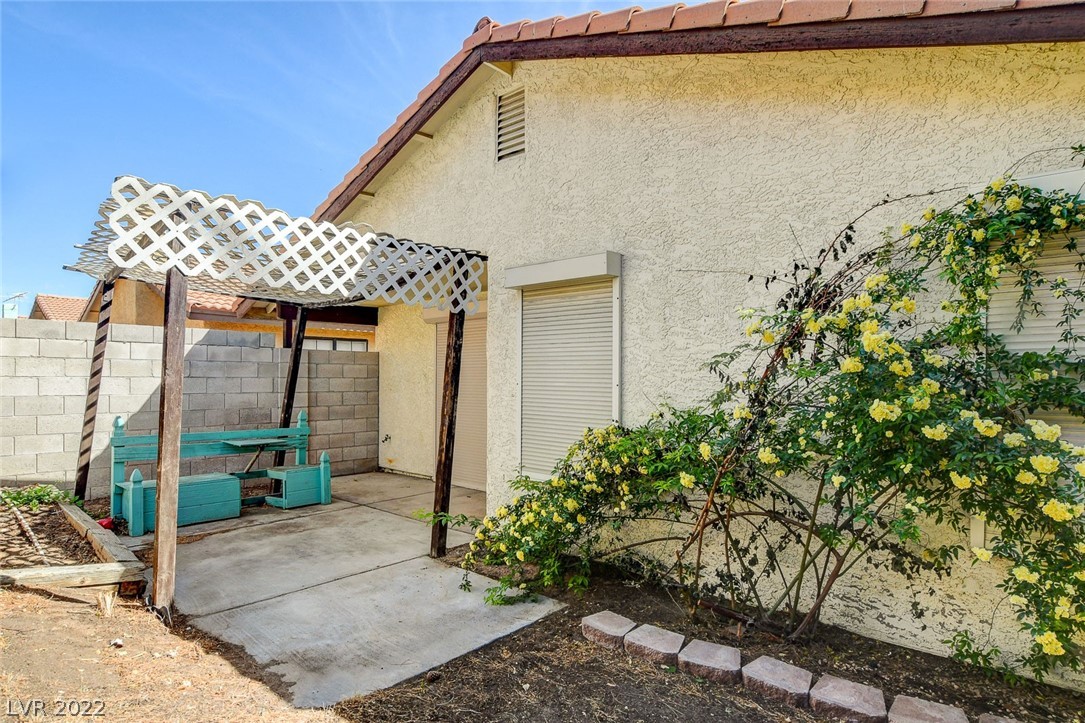 1801 Yellow Rose Street