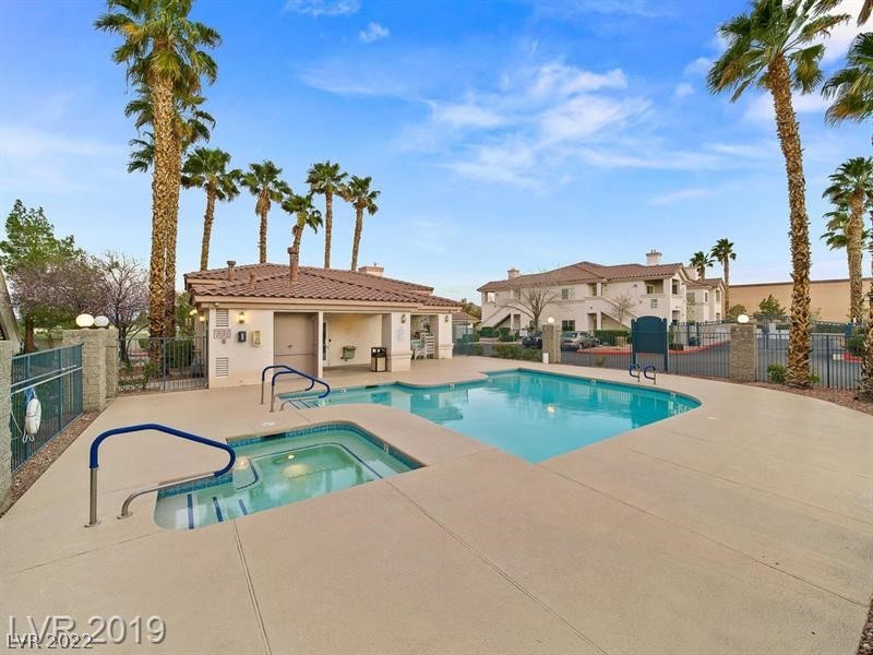 2120 Calville Street Unit: 204