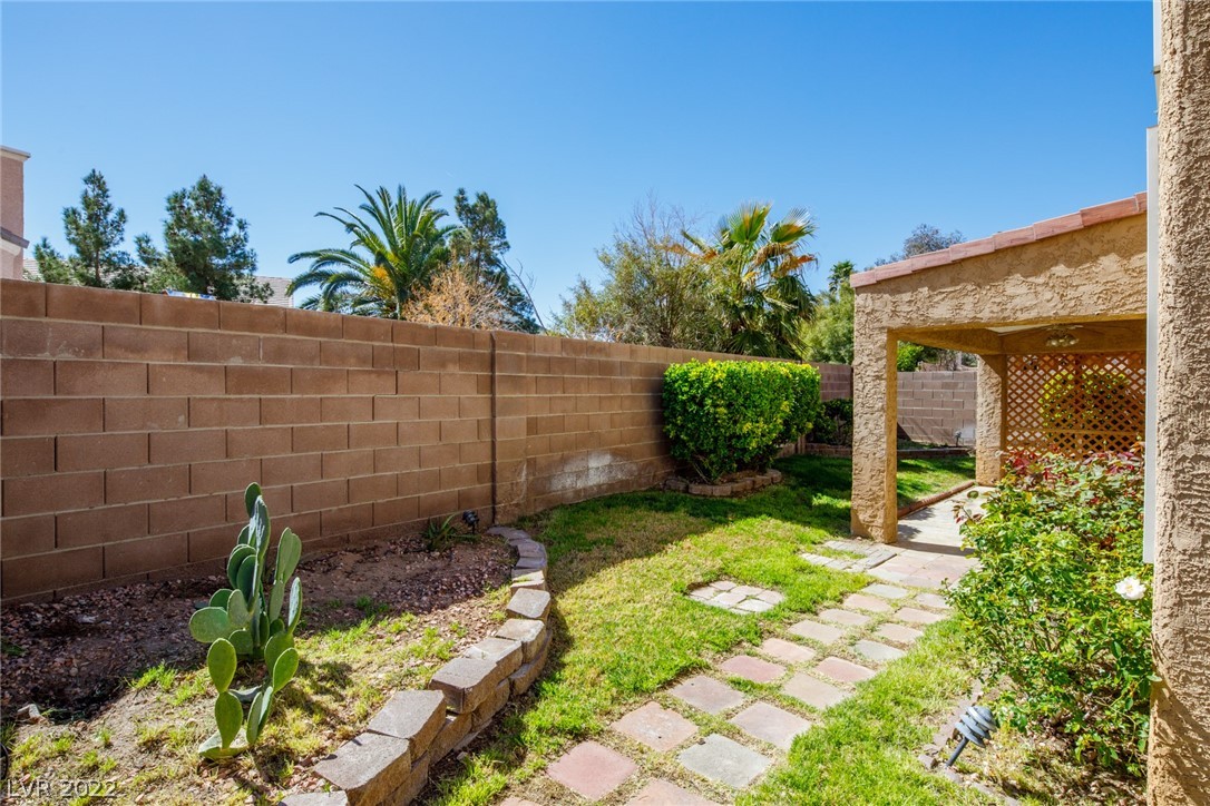 8113 Kempston Court