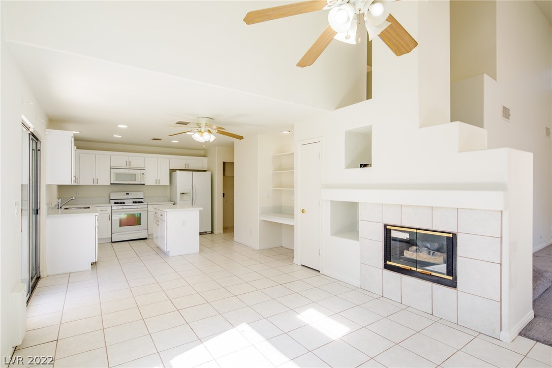 8113 Kempston Court
