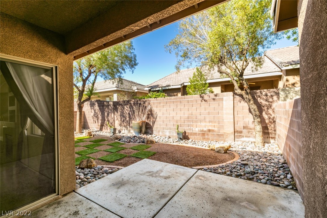 9189 Grey Pebble Court