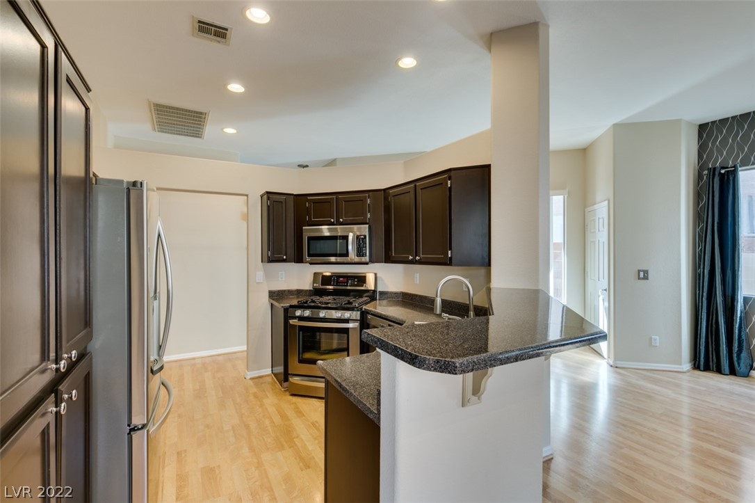 9189 Grey Pebble Court