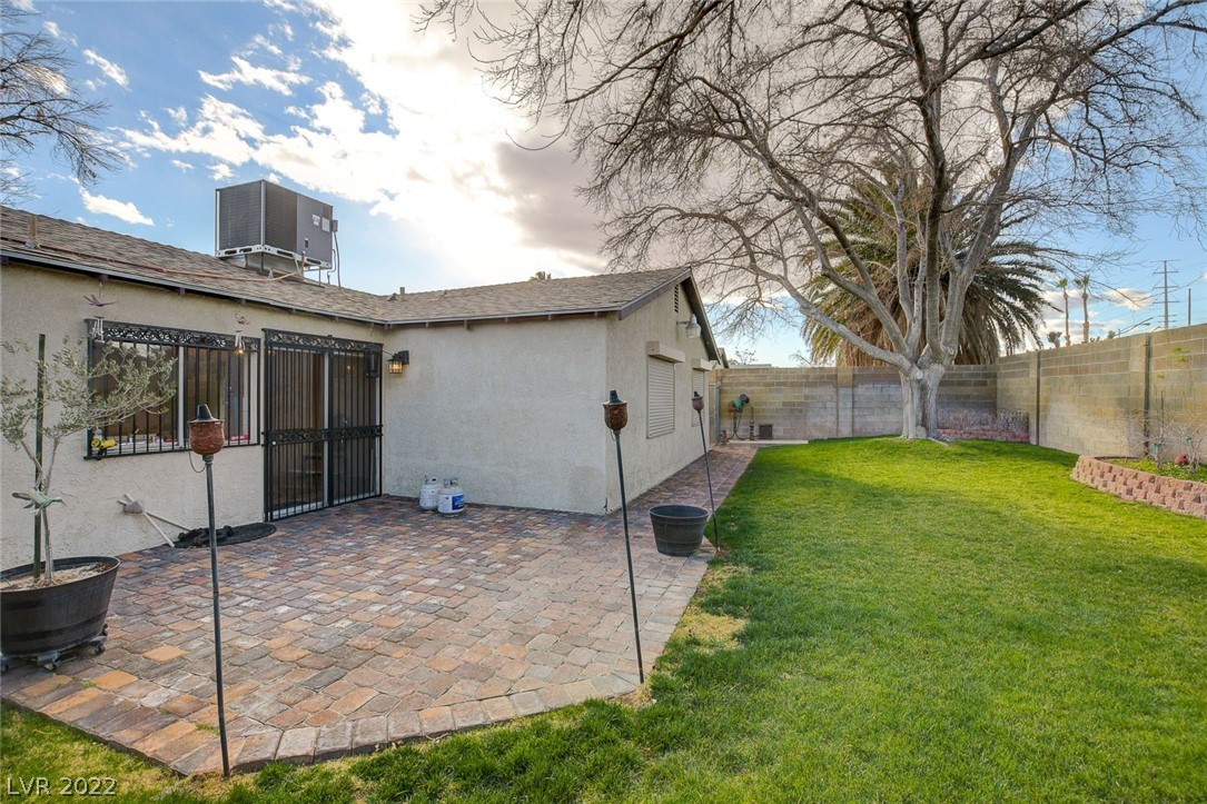 6976 Pleasant View Avenue