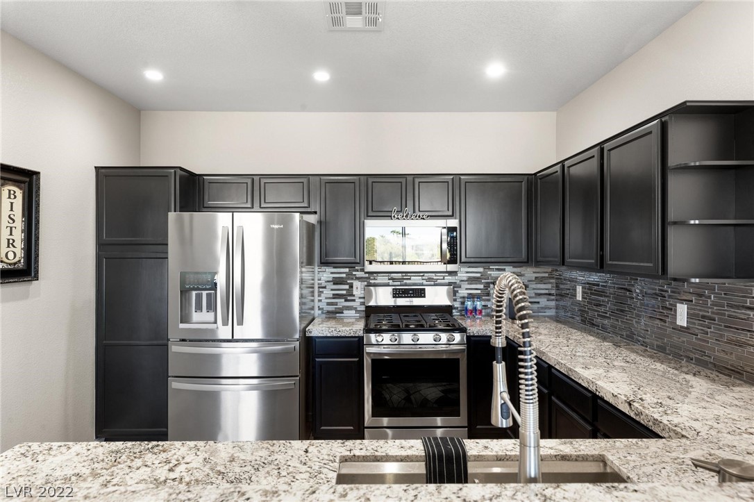 1012 Domnus Lane Unit: 206