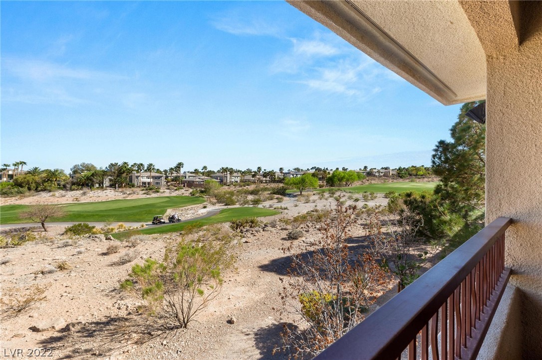 1012 Domnus Lane Unit: 206