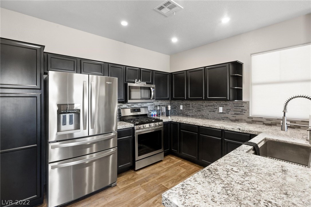1012 Domnus Lane Unit: 206