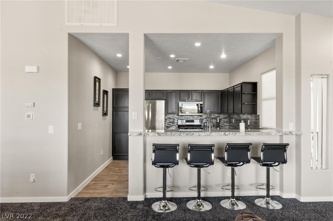 1012 Domnus Lane Unit: 206