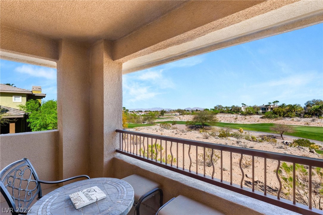 1012 Domnus Lane Unit: 206