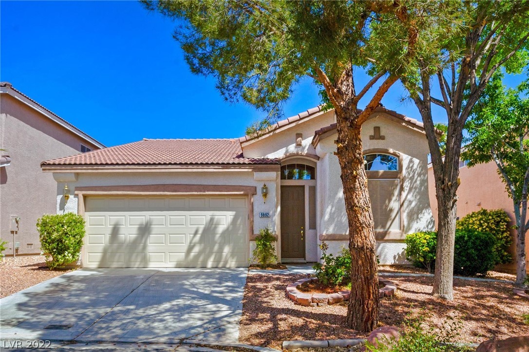 9892 Canyon Peak Drive
