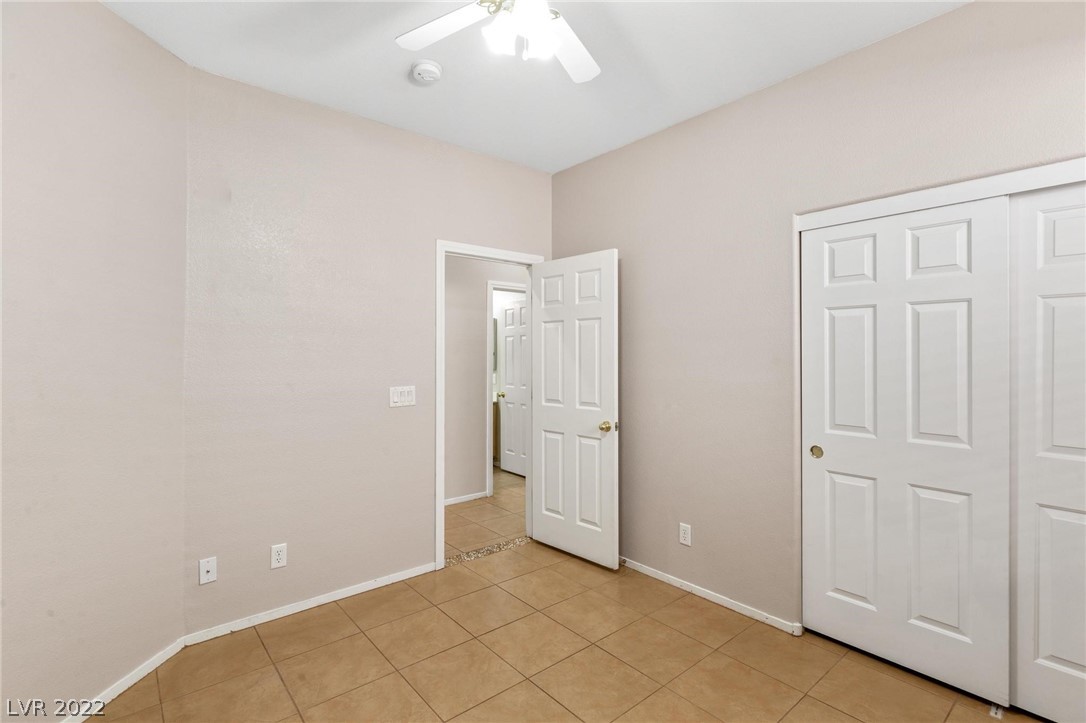9892 Canyon Peak Drive