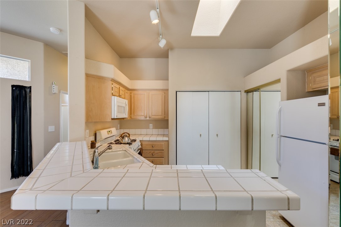 4755 Cozy Cottage Place