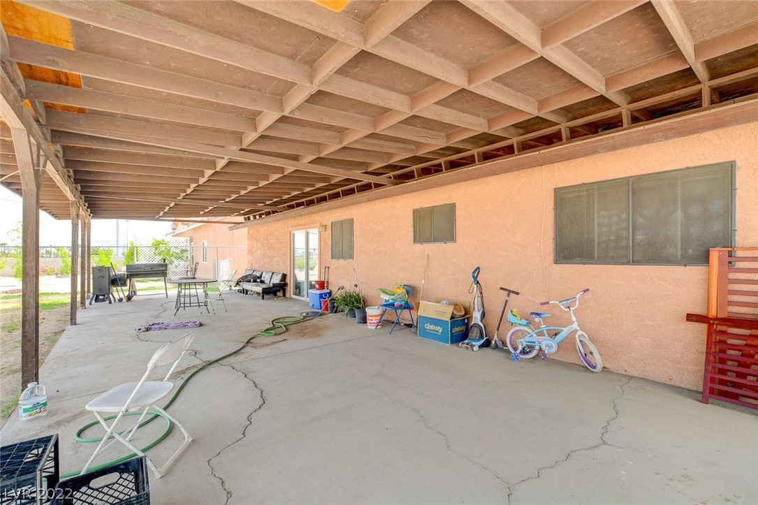 1216 Gold Avenue