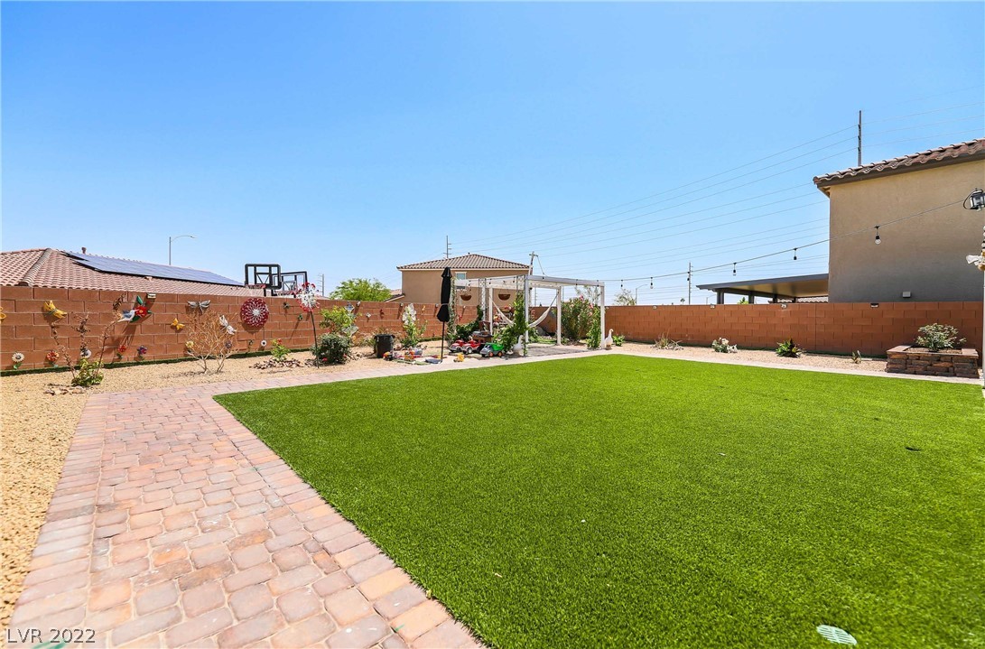 2412 Evening Snow Court