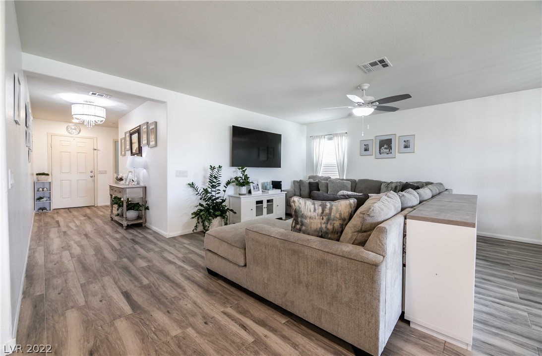 2412 Evening Snow Court