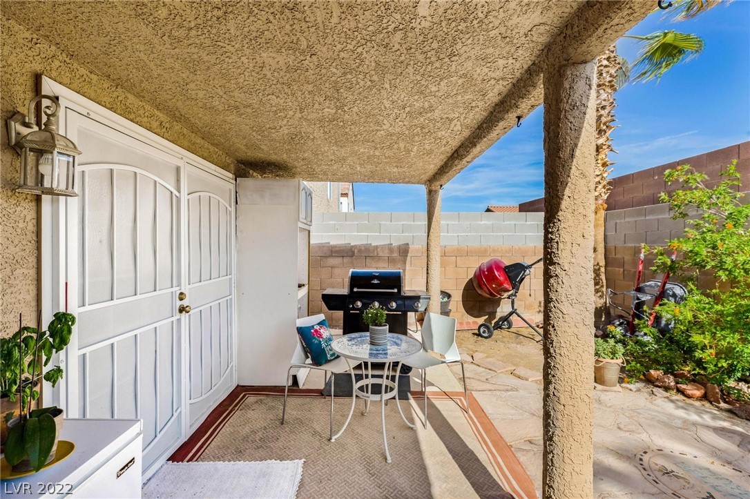 8425 Cinnamon Hill Avenue