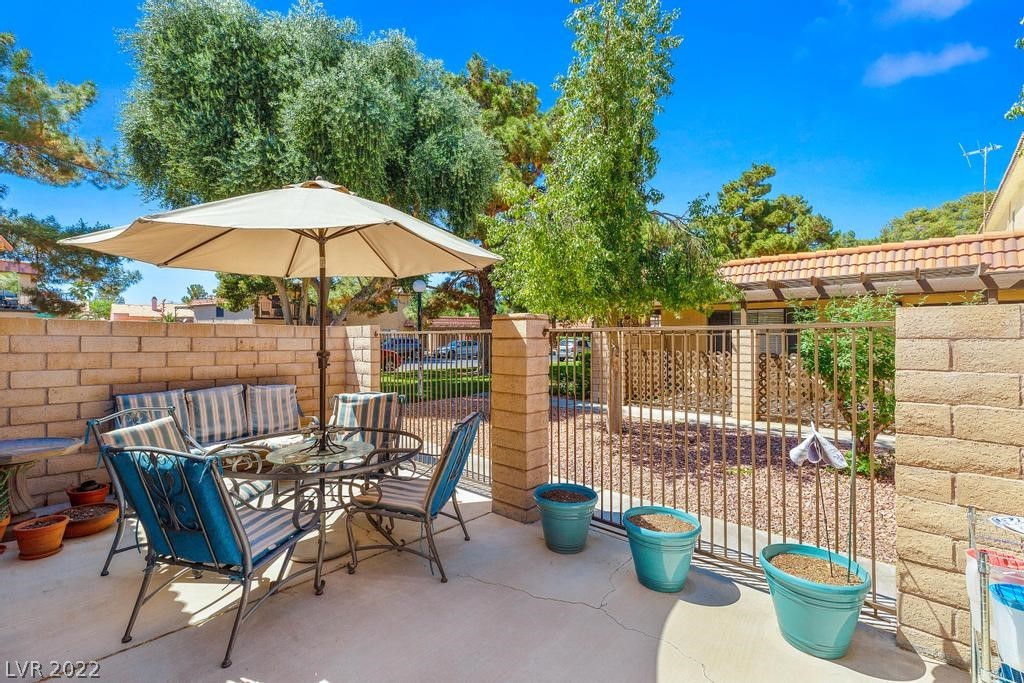 735 Apple Tree Court