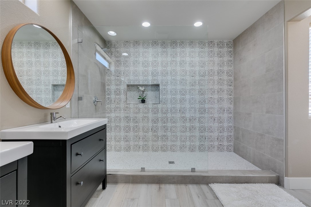 8264 Wildwood Glen Drive