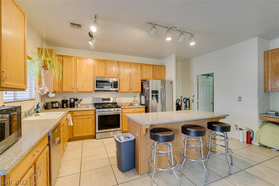 3836 Canary Cedar Street