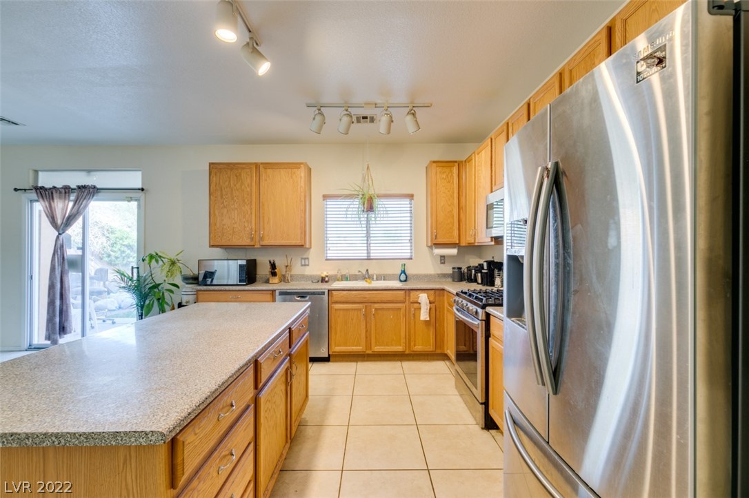3836 Canary Cedar Street
