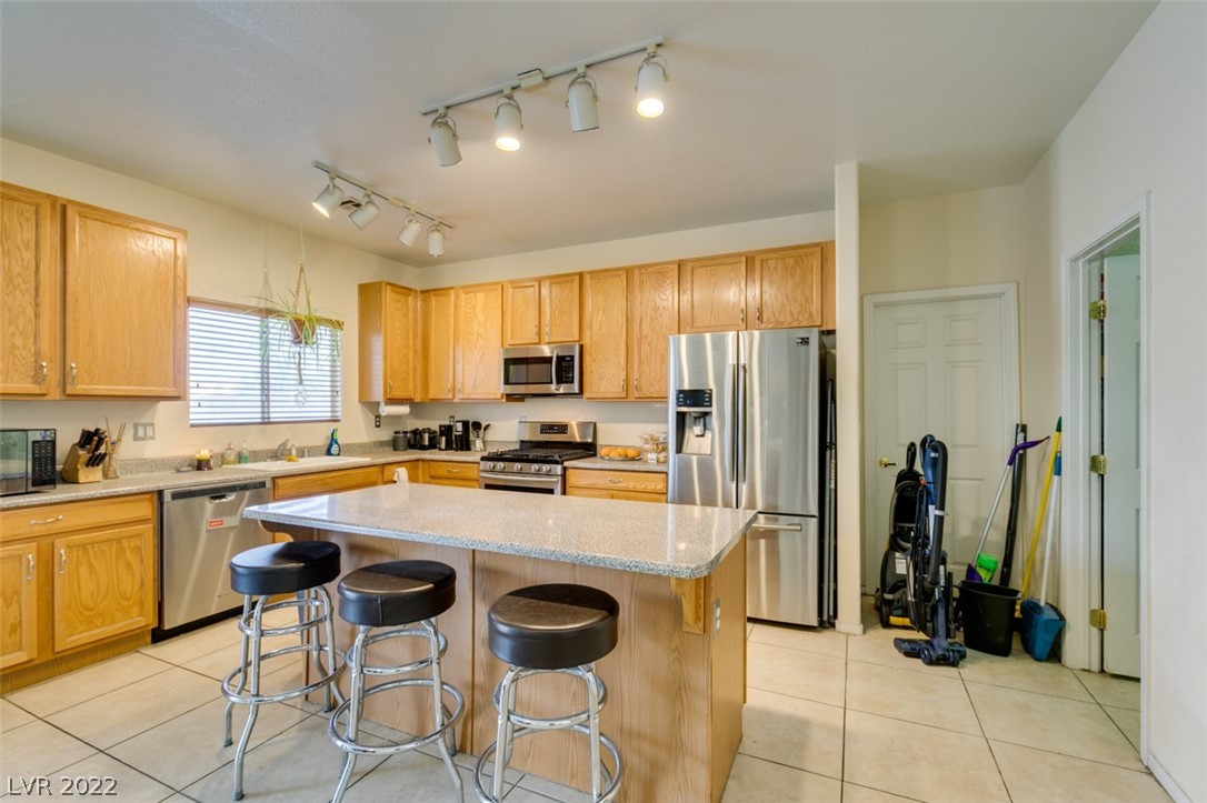 3836 Canary Cedar Street