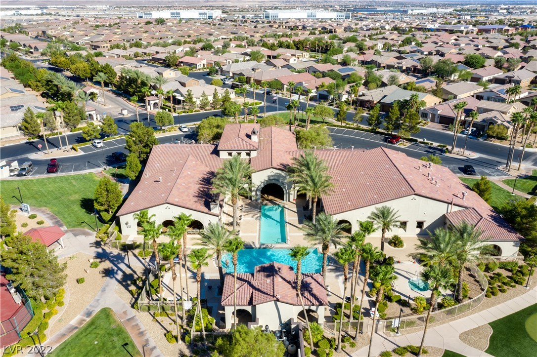 3648 Greenbriar Bluff Avenue