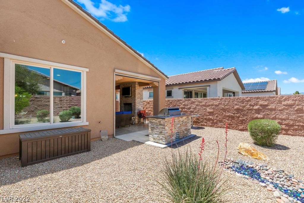 3648 Greenbriar Bluff Avenue
