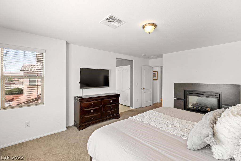 5453 Montgomery View Lane