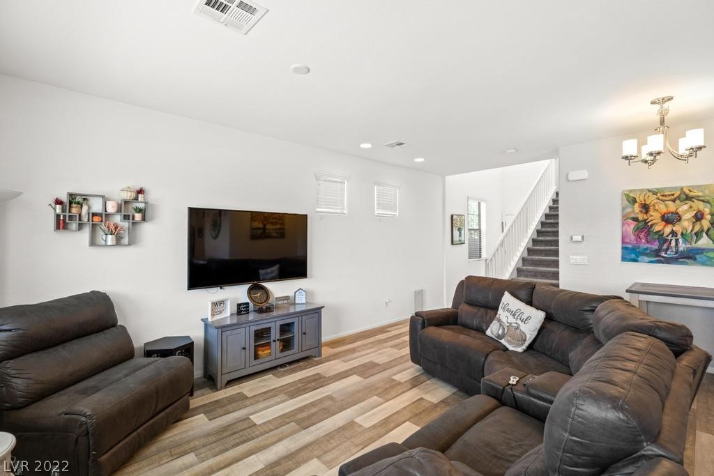 5453 Montgomery View Lane