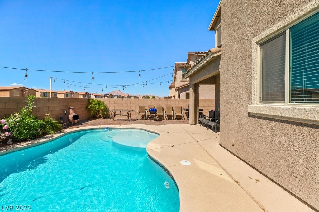 5453 Montgomery View Lane