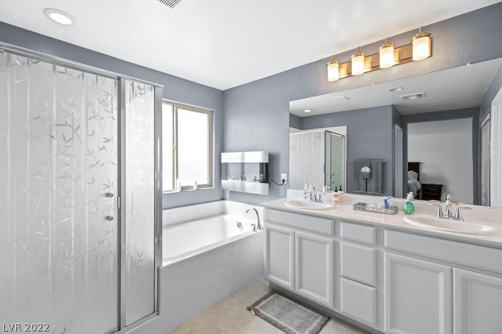 5453 Montgomery View Lane