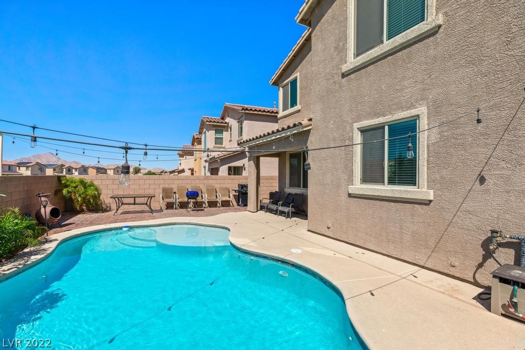 5453 Montgomery View Lane