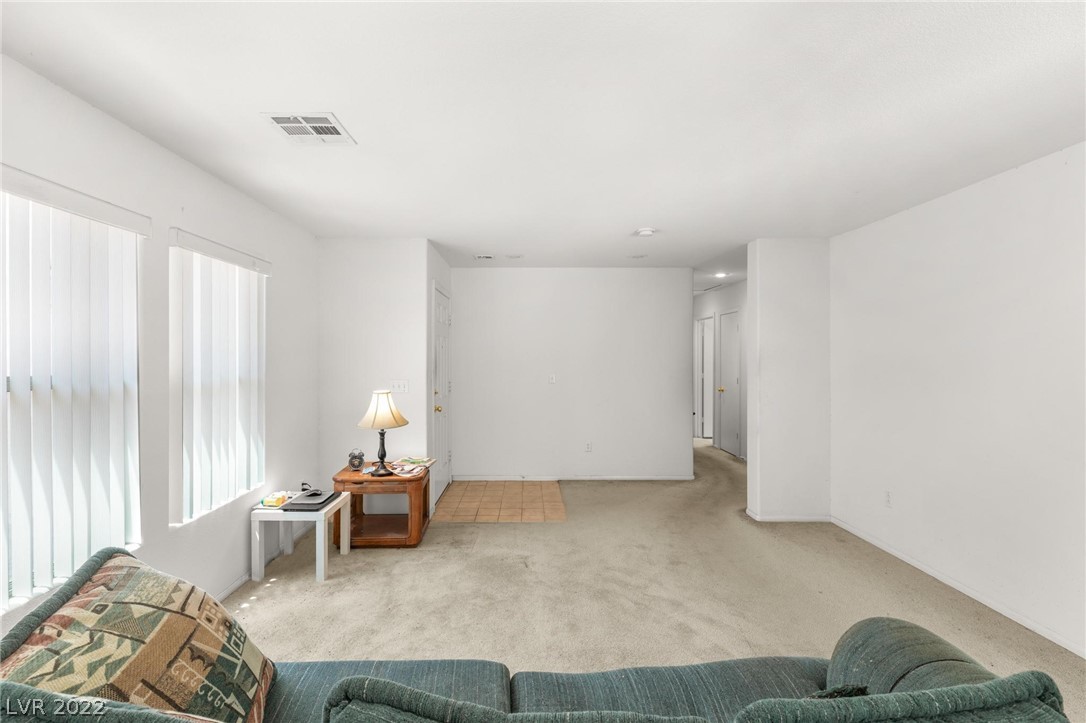 3661 Laguna Veneta Avenue