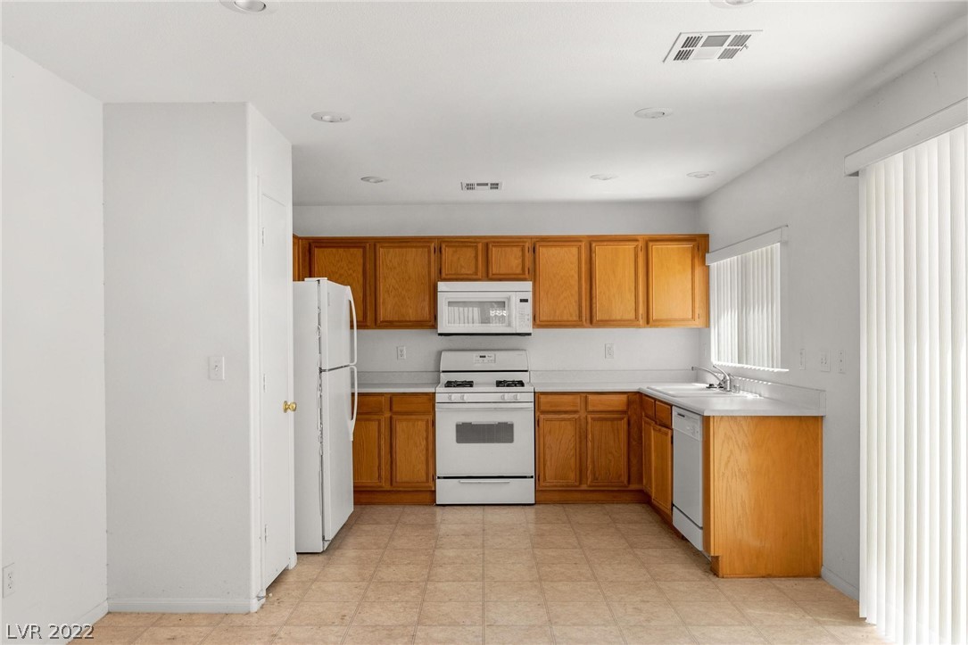 3661 Laguna Veneta Avenue