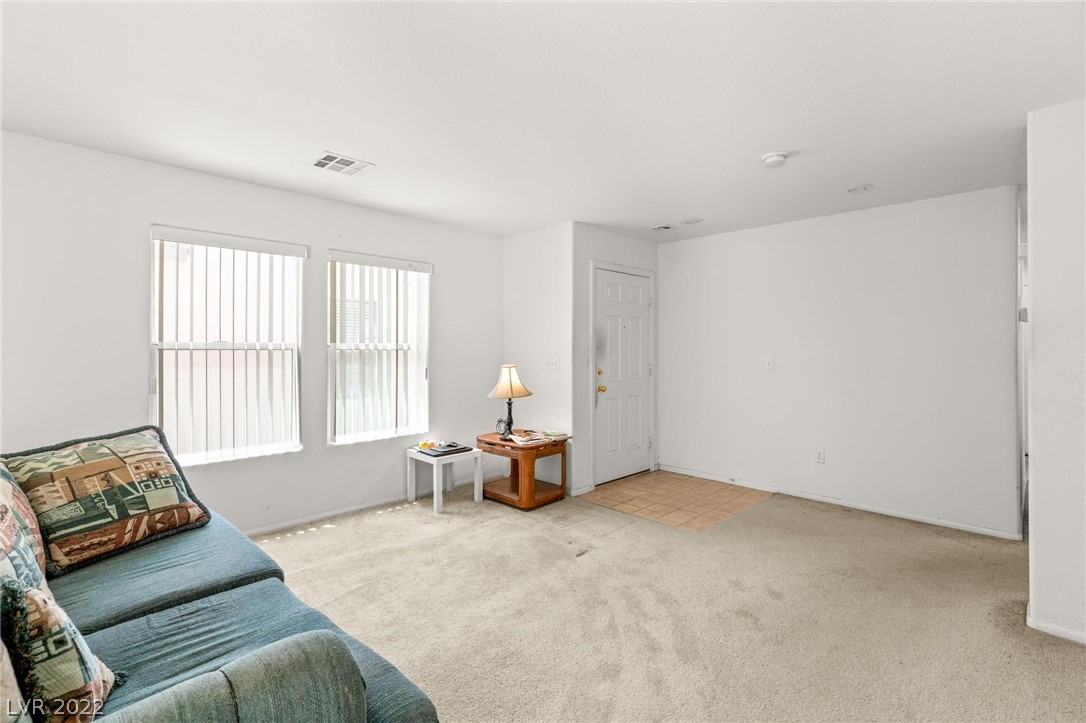 3661 Laguna Veneta Avenue