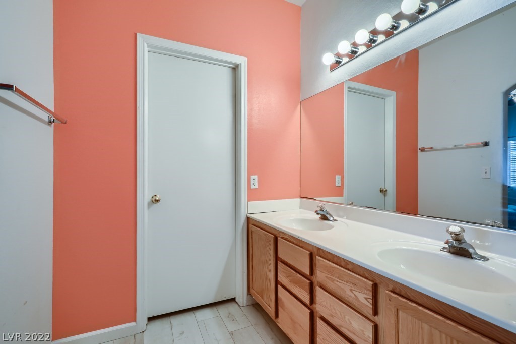 6800 Indian Chief Drive Unit: 204