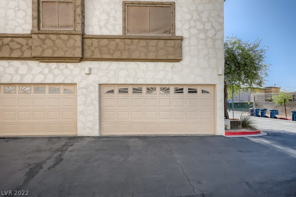 6800 Indian Chief Drive Unit: 204