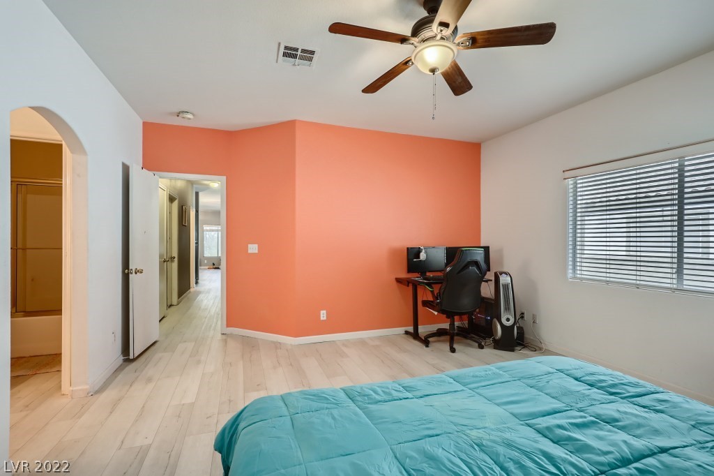 6800 Indian Chief Drive Unit: 204